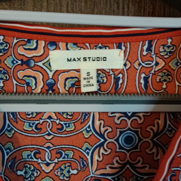 Max Studio Patterned Boho Top - Picture 5 of 6